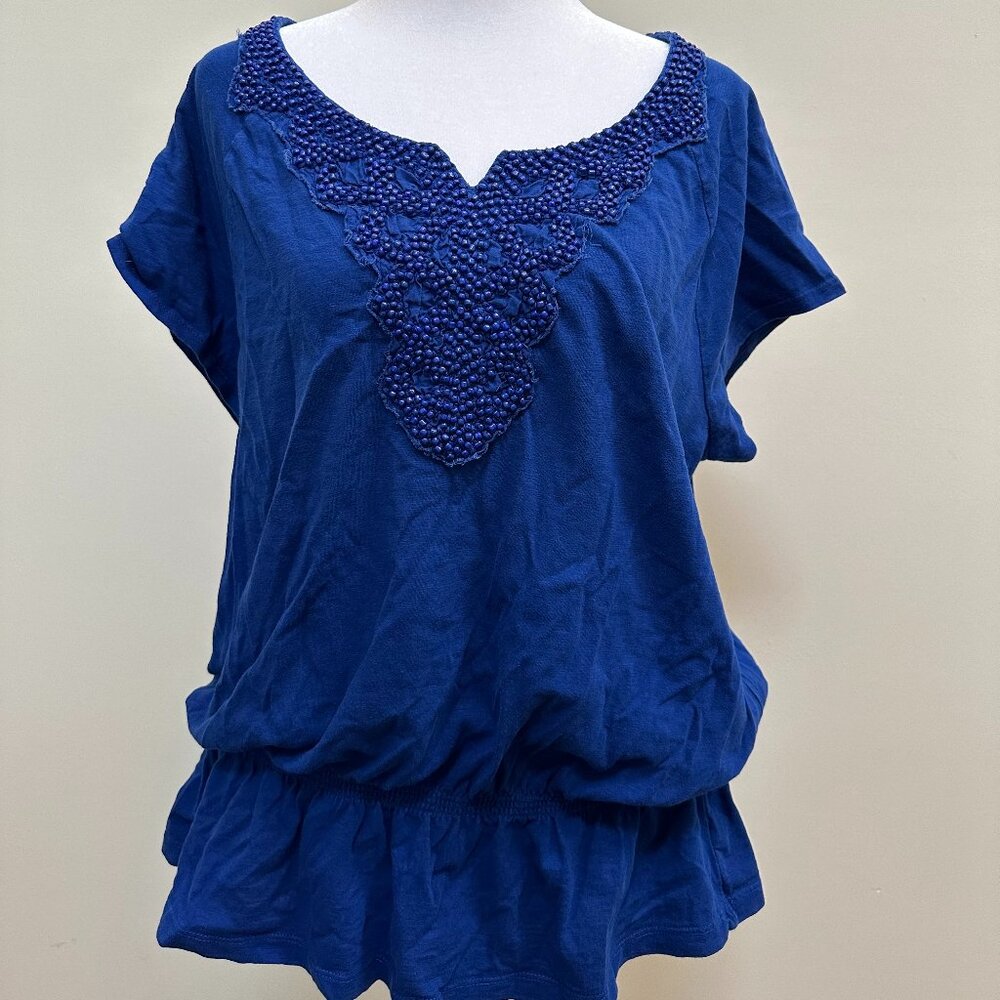 Chico's Embellished top, with "ruffle" bottom, Size 2